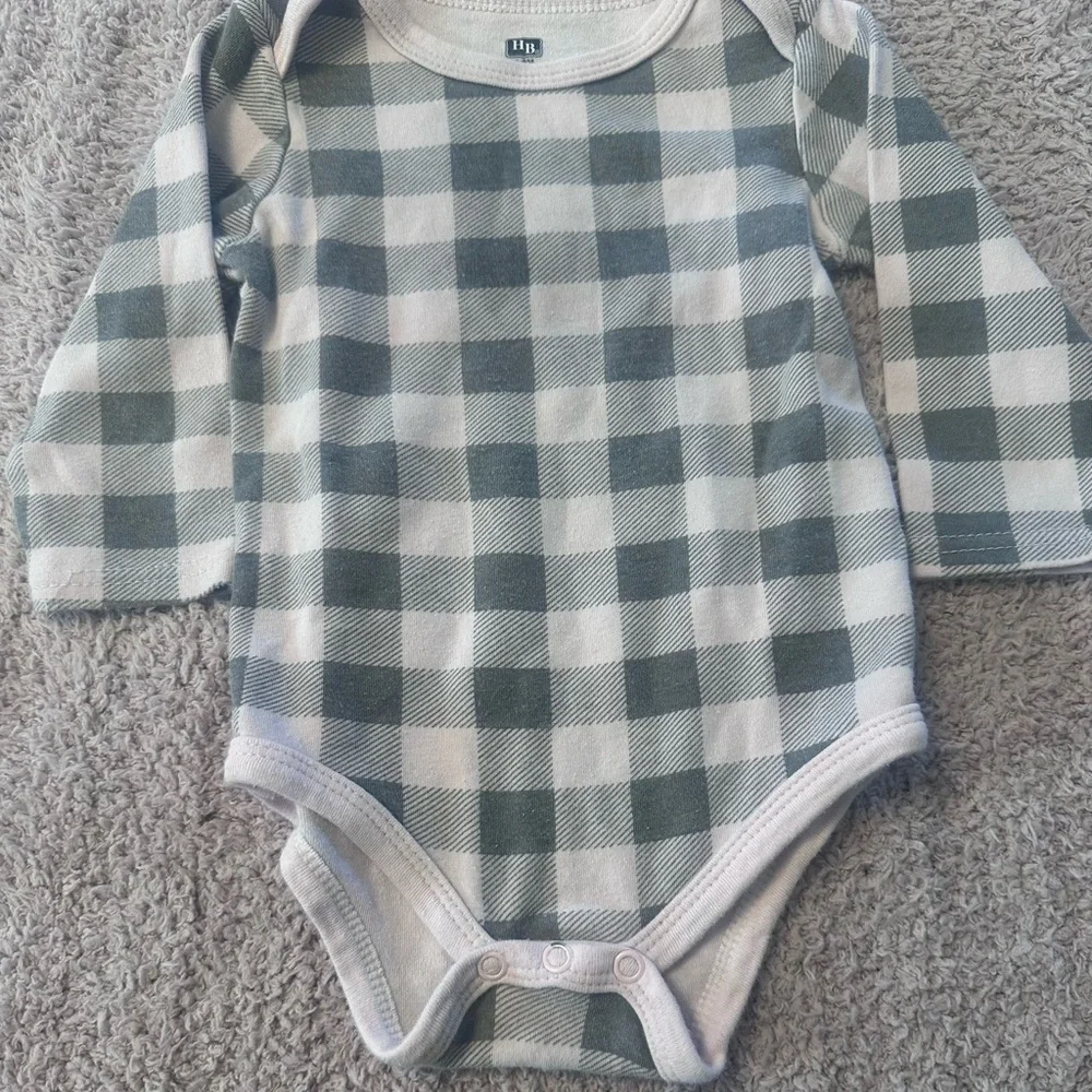 5pc Baby Girl 6-12M Bundle H&M Old Navy Panda Romper Neutral Ribbed Bodysuits